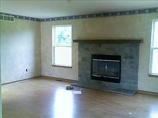 3rd image of 140 Evanwood Dr
