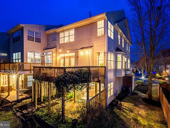 4th image of 5762 Governors Pond Cir