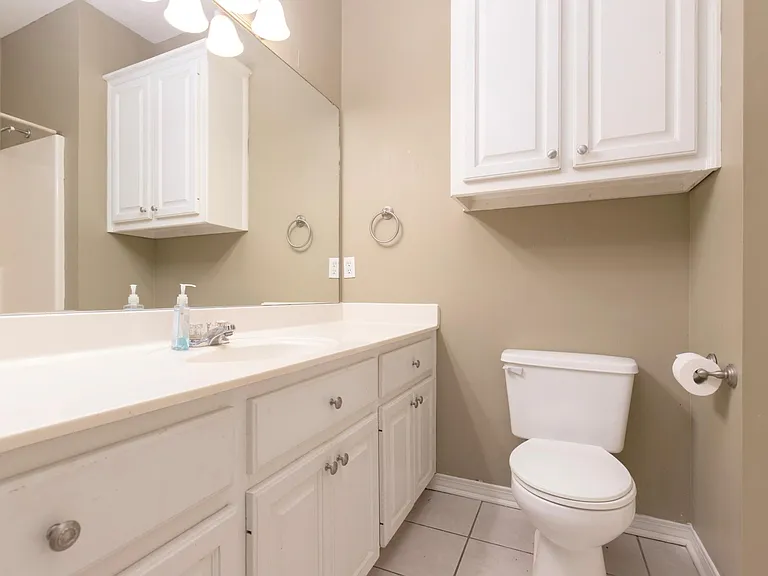 45 Franklin Pl — Photo 13