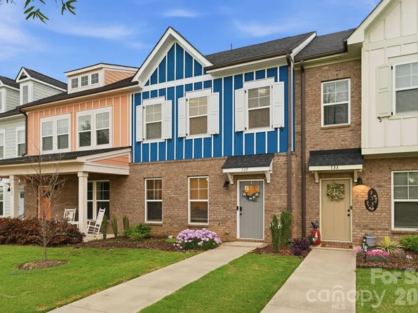729 Veloway Dr, Rock Hill, SC 29730