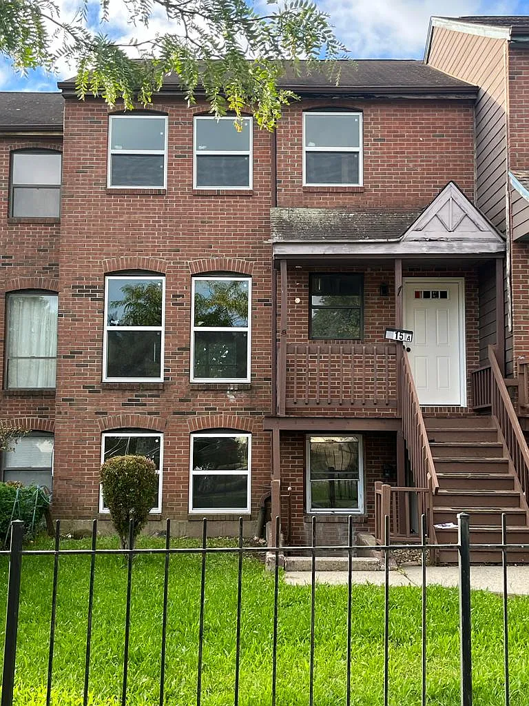 Hartford | 1 & 3 Bedrooms |350 Wethersfield Ave — Photo 2