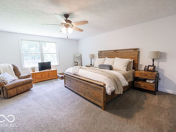 4th image of 1162 Thornridge Way