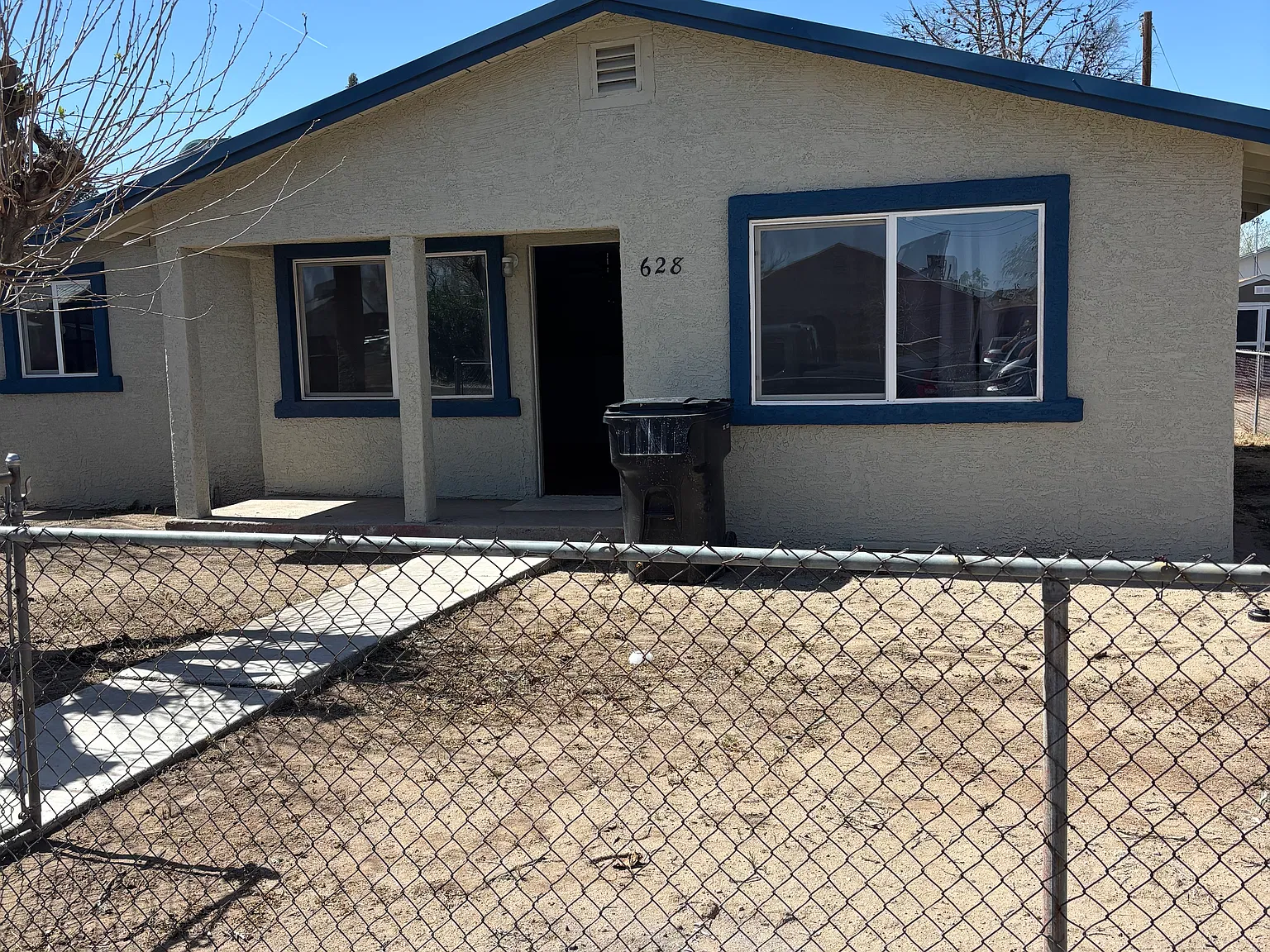3 bed, 1017 sqft, $1,500 — Photo 1