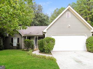 4991 Cliff Top Dr, Loganville, GA