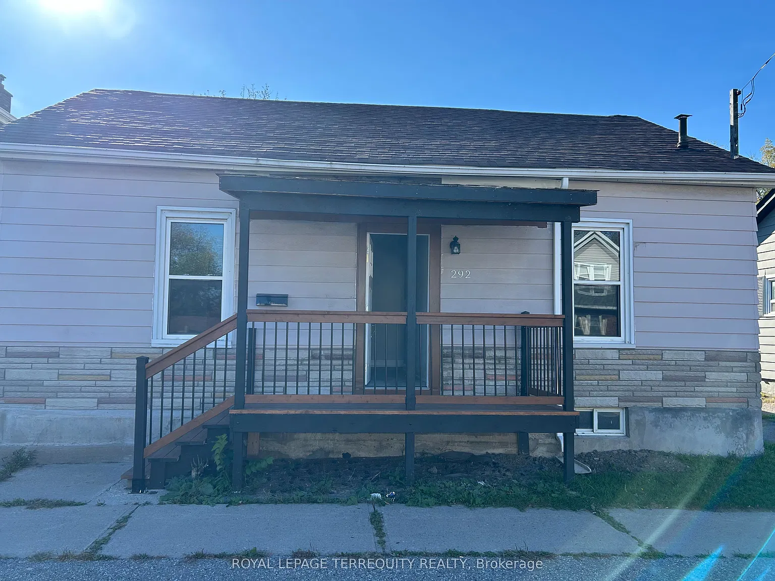 3 bed, $3,000 — Photo 1