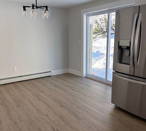5th image of 21 Columbian Ave