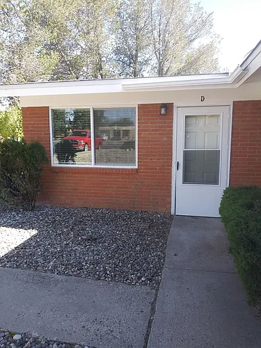 9408 Candelaria Rd NE Photo 1