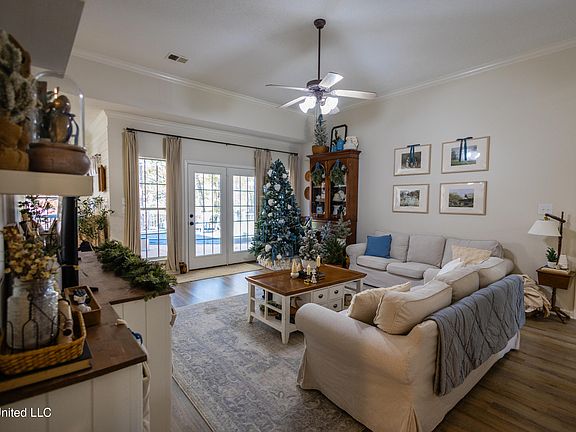 4th image of 1235 Dogwood Hollow Dr