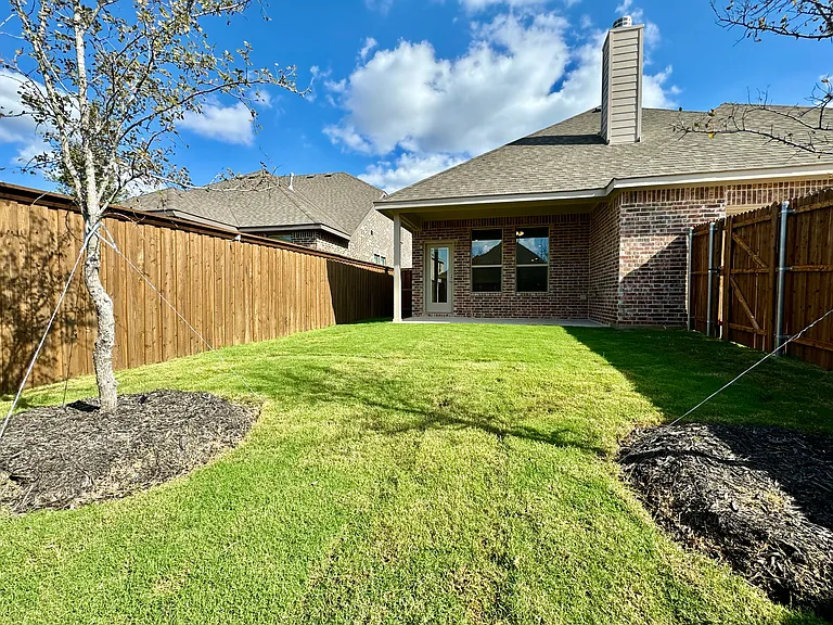 347 Freestall Dr — Photo 20