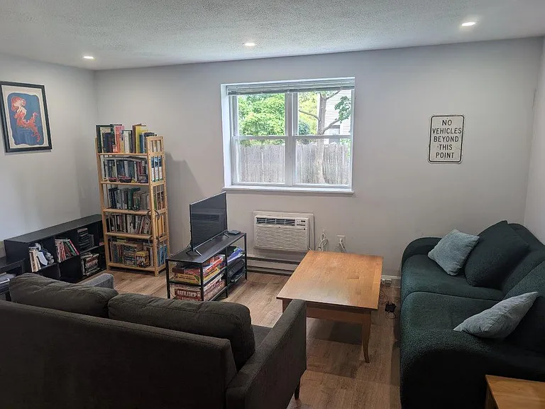 46 Cleverly Ct #1 — Photo 3