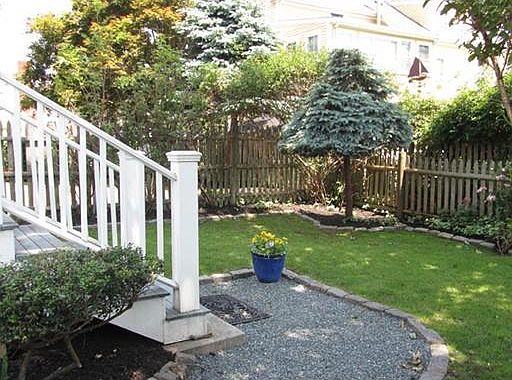 2nd image of 3 Daniels Street Ct