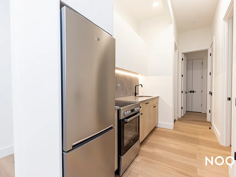589 Knickerbocker Ave #1D — Photo 22