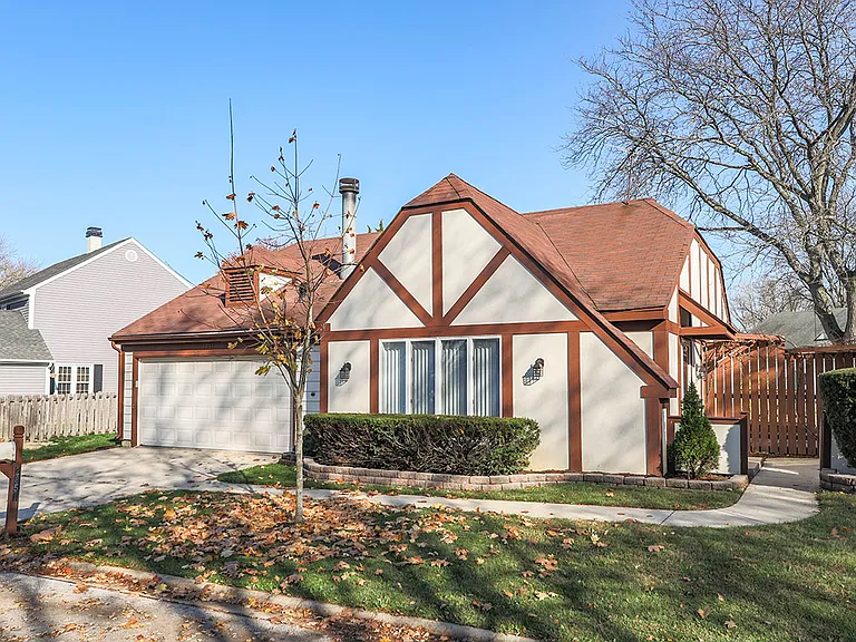 2851 Garden Dr — Photo 1