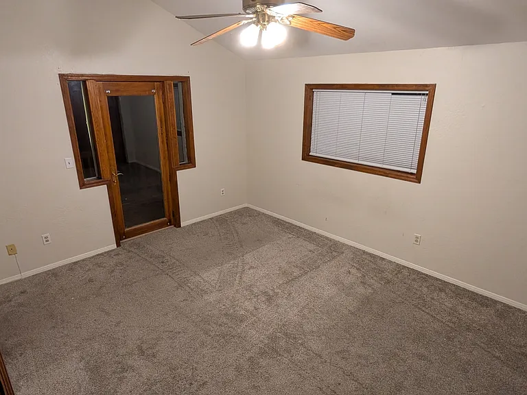521 N Wc Riles St — Photo 13