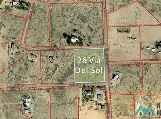 26 Via Del Sol Dr, Roswell, NM 88203