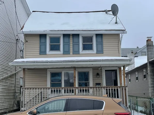 122 N Oak St, Summit Hill, PA 18250