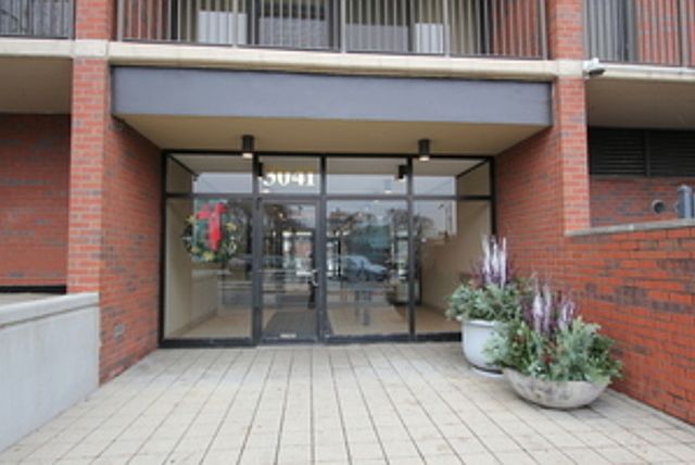 1st image of 3041 S Michigan Ave Unit 108