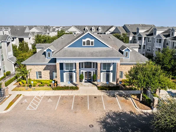 The Pointe at Victoria
