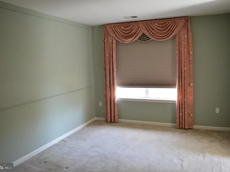 16853 Capon Tree Ln — Photo 11