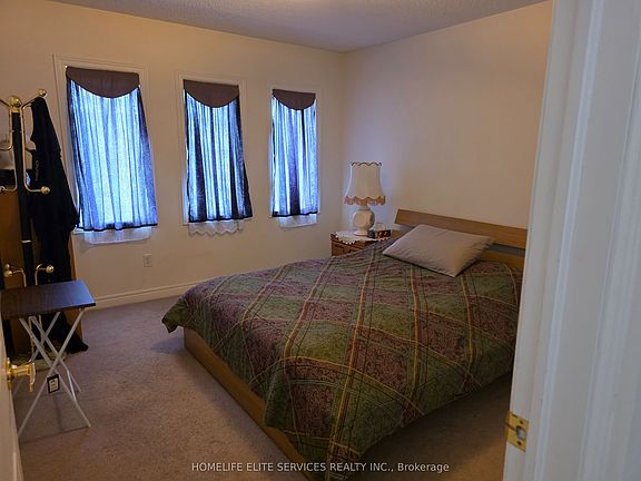 5th image of 65 Staynor Cres