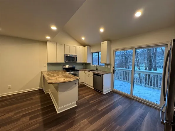 81 Fox Run, South Salem, NY 10590