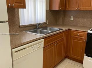 6065 NW 186th St APT 304, Hialeah, FL 33015