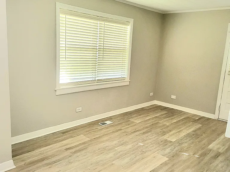 1318 Fay St — Photo 4