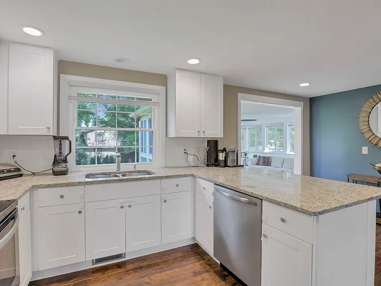 8752 Seabright Dr — Photo 12