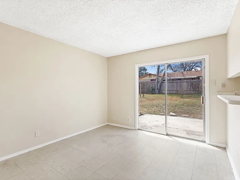 4718 Casa Oro St — Photo 7