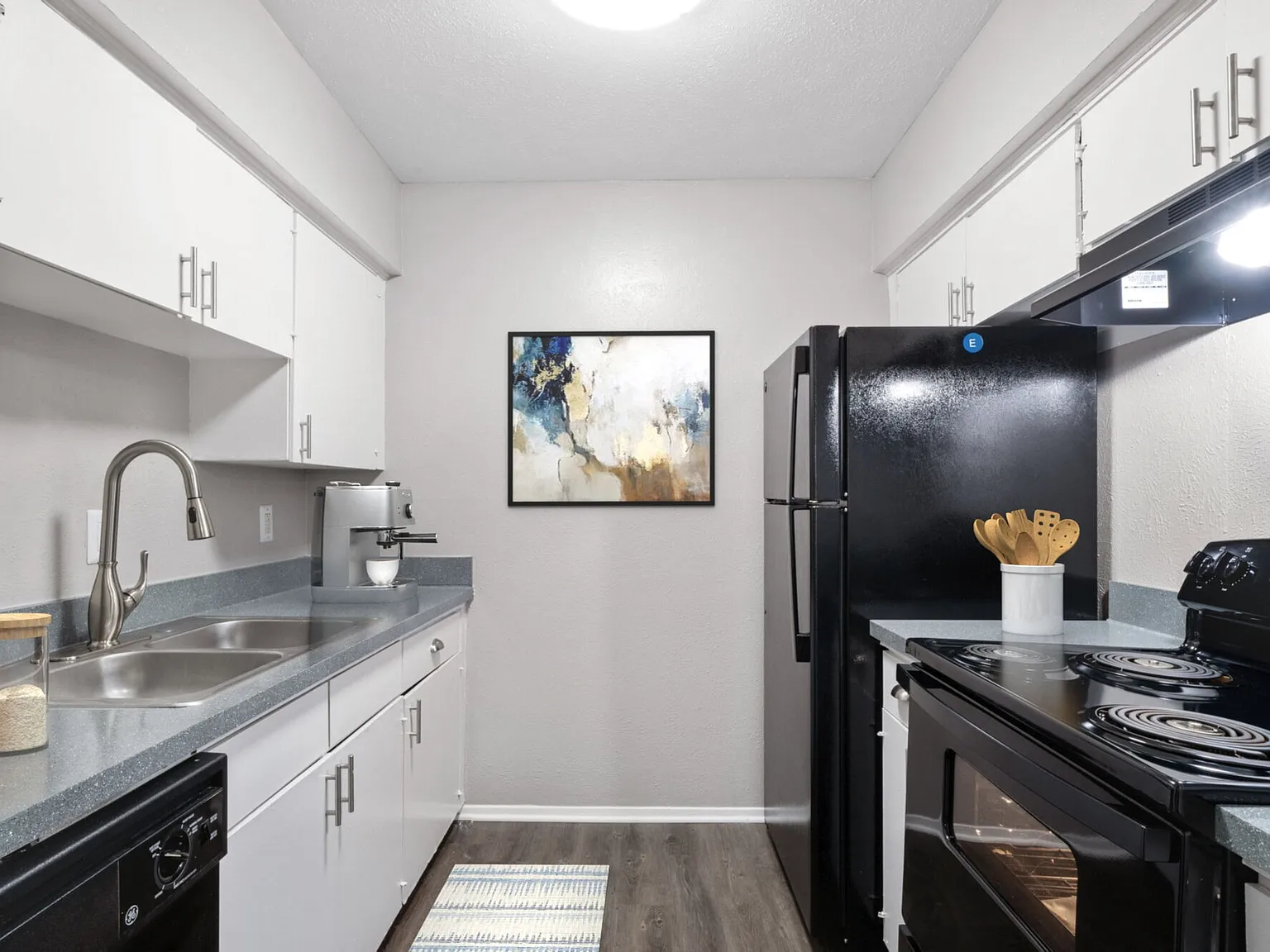 Casita Grove — Photo 2