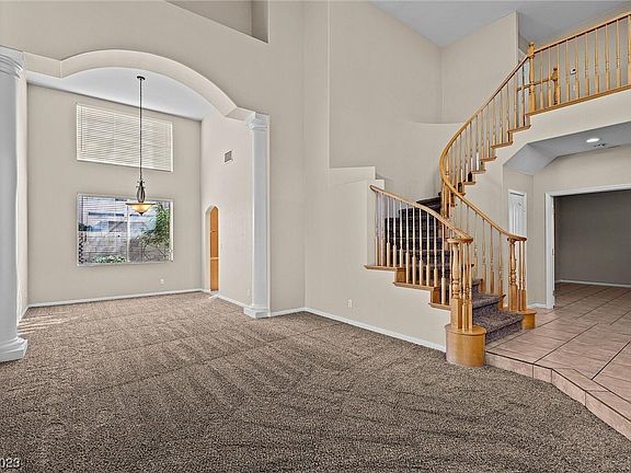 4th image of 811 Cavaison Ave