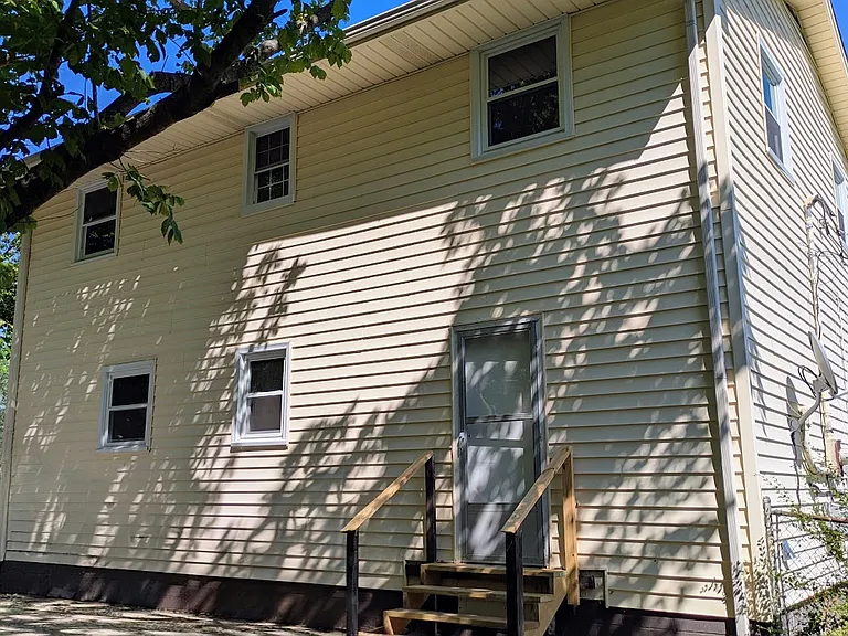 101 Evergreen Ct — Photo 2