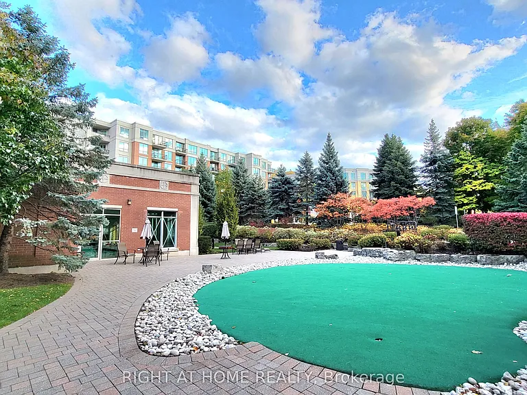 28 William Carson Cres #704 — Photo 11