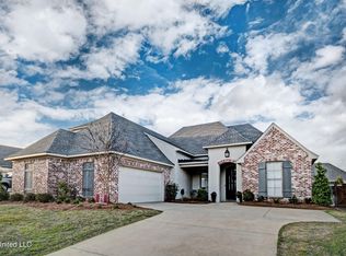 179 Grace Dr, Flowood, MS 39232