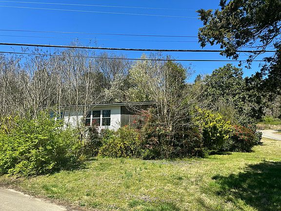3rd image of 427 Lakeshore Dr