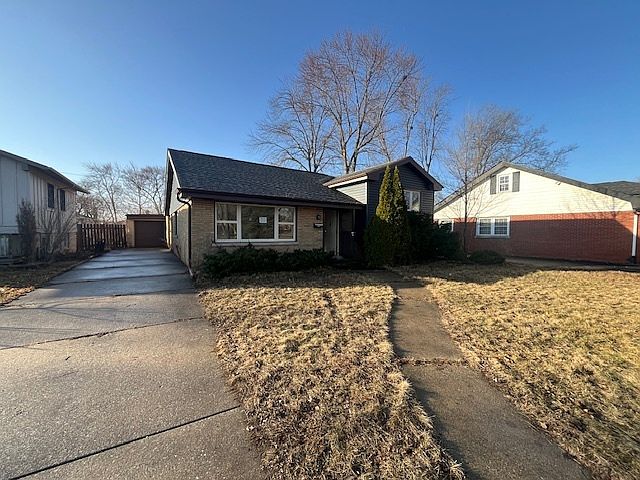 1st image of 5009 W 101st St