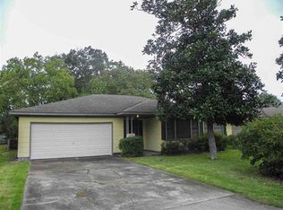 3158 Maple Ave, Groves, TX 77619