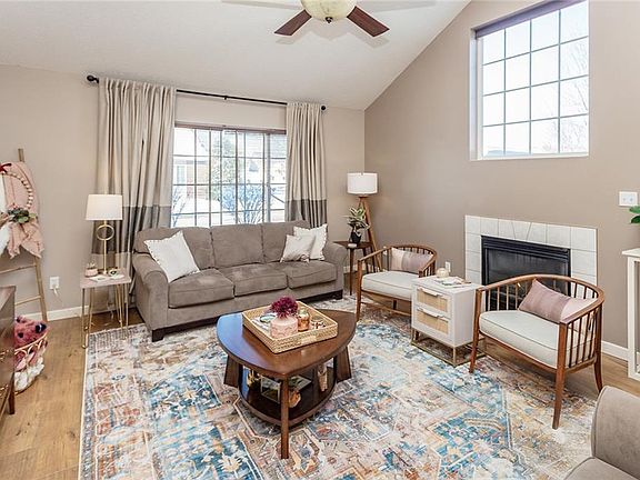 4th image of 5460 Longview Ct Unit 3