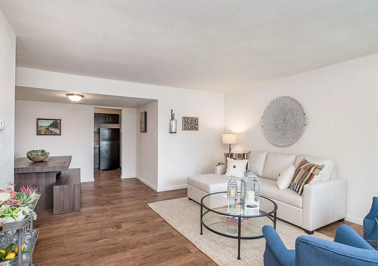 Villa Del Sol Apartments — Photo 2