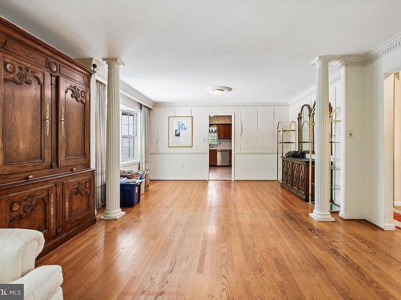5th image of 6220 Hardy Dr