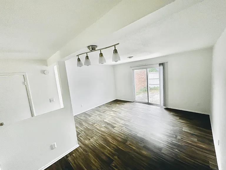 Twincity Townhomes — Photo 25