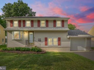 52 Devon Ave, Lawrence Township, NJ