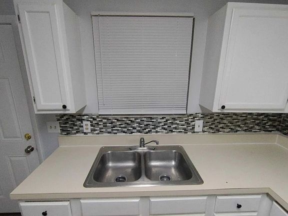 5th image of 5123 Westchase Ct #2