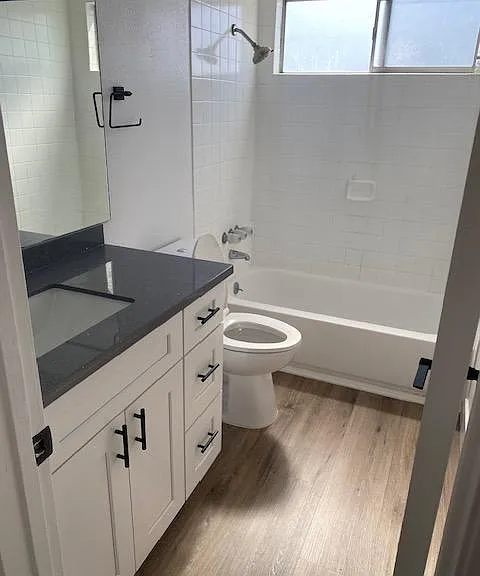 1621 La Playa Ave #8 — Photo 13