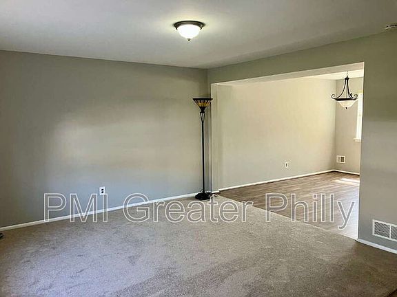 3rd image of 2466 Brandon Ct