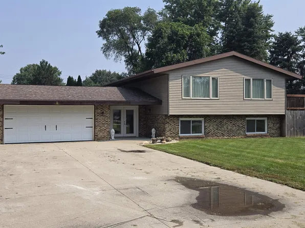 2307 E Lorena Dr, Beloit, WI 53511