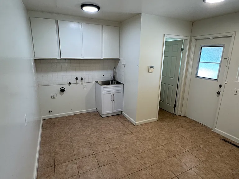 4504 E Clayton Ave — Photo 10