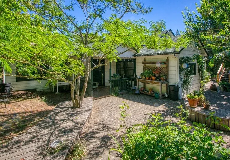 5204 Beaumont Way — Photo 18