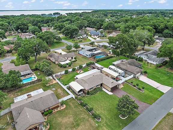 5th image of 13626 Devenshire Ct