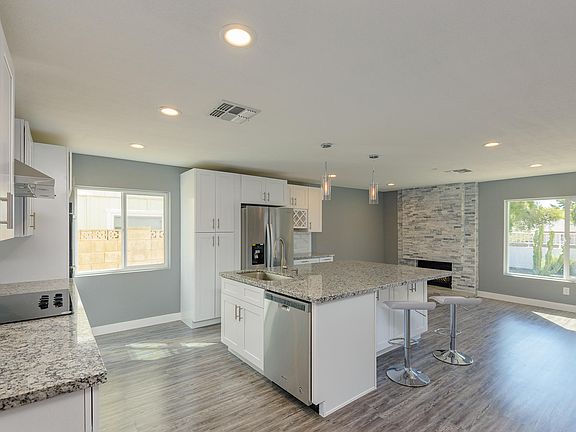 2nd image of 4325 E Walatowa St
